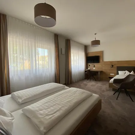 Hotel-pension Scharl Am Maibaum Szálloda Eitting