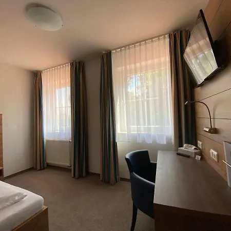 Szálloda Hotel-pension Scharl Am Maibaum 3*