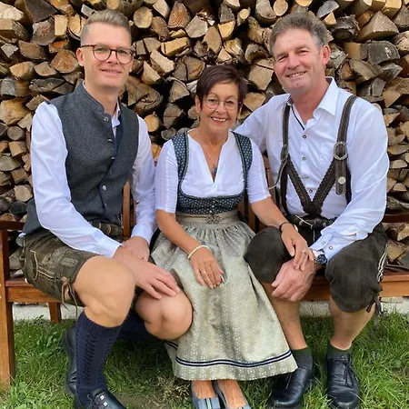 Szálloda Hotel-pension Scharl Am Maibaum Eitting