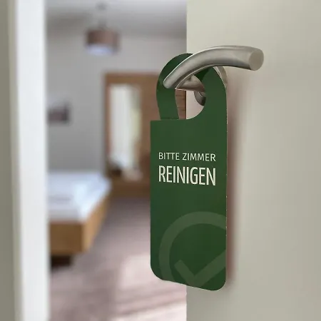 Hotel-pension Scharl Am Maibaum 3*