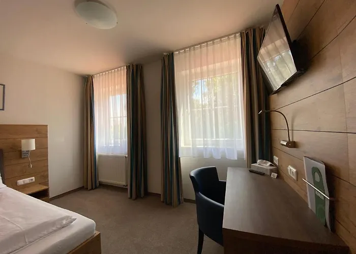 Hotel Hotel-pension Scharl Am Maibaum 3*