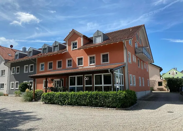 Hotel-pension Scharl Am Maibaum 3*
